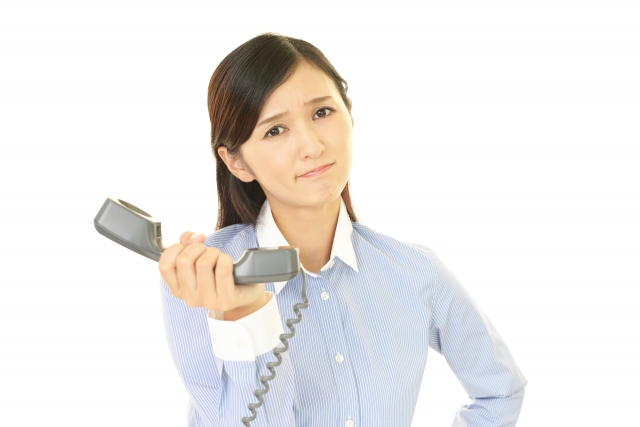 困った女性オペレーター